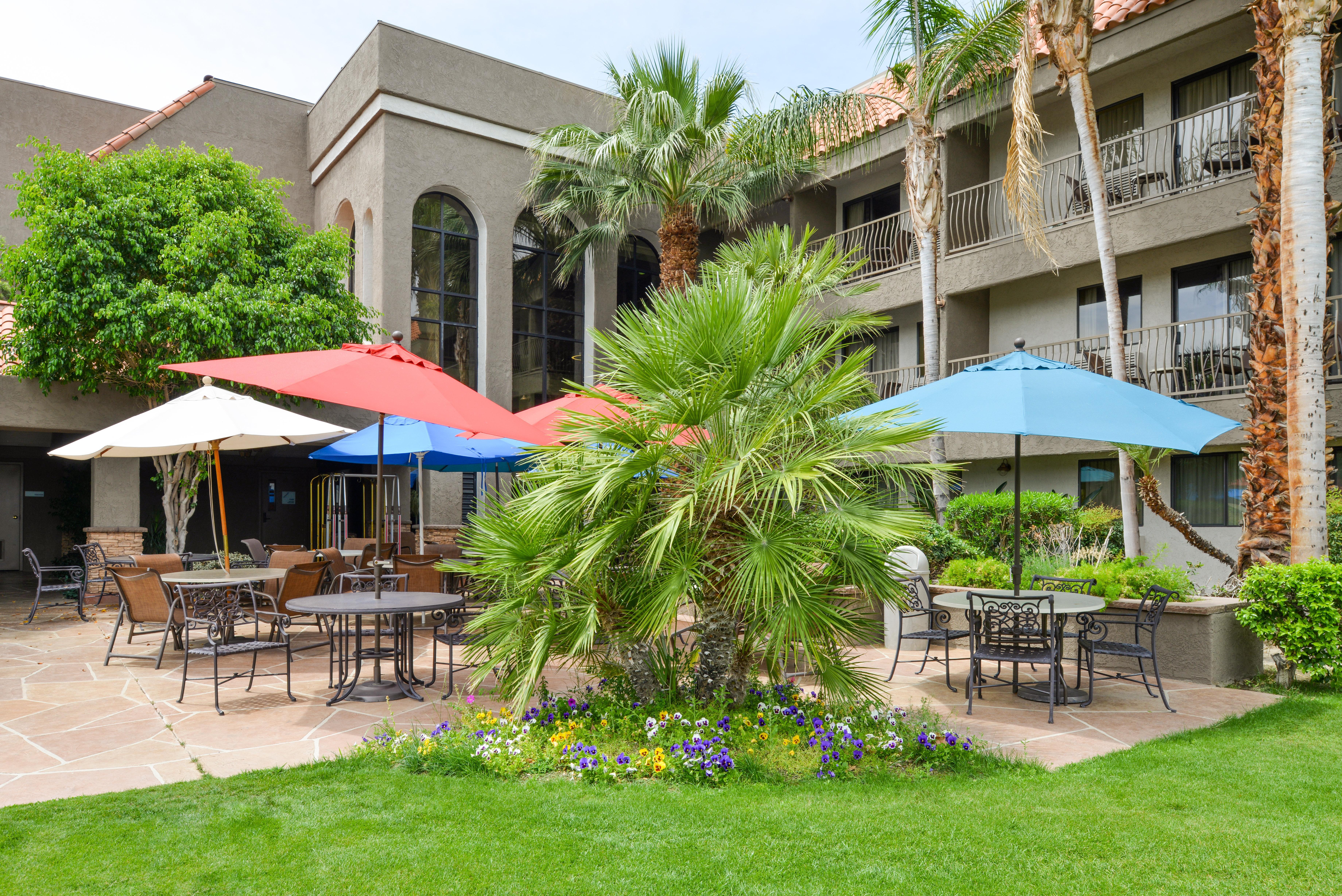 Holiday Inn Express Palm Desert, An Ihg Hotel Exterior photo